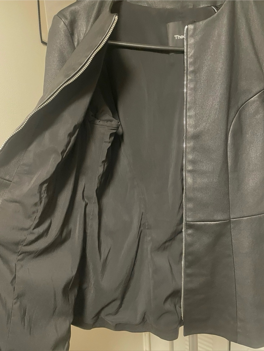 Theory Clean Fitted Stretch Lambskin Leather Peplum Zip Jacket 4 S Black Blazer - Picture 9 of 12